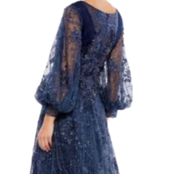 NWT MacDuggal Midnight Embellished V Neck Puff Sleeve A-line Gown - Sz 6 - Picture 2 of 9